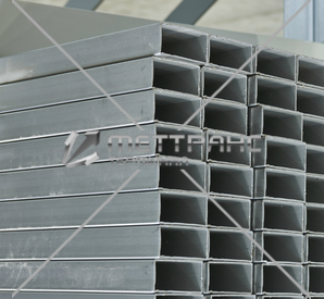 Труба профильная 40х25 мм в Мелитополе